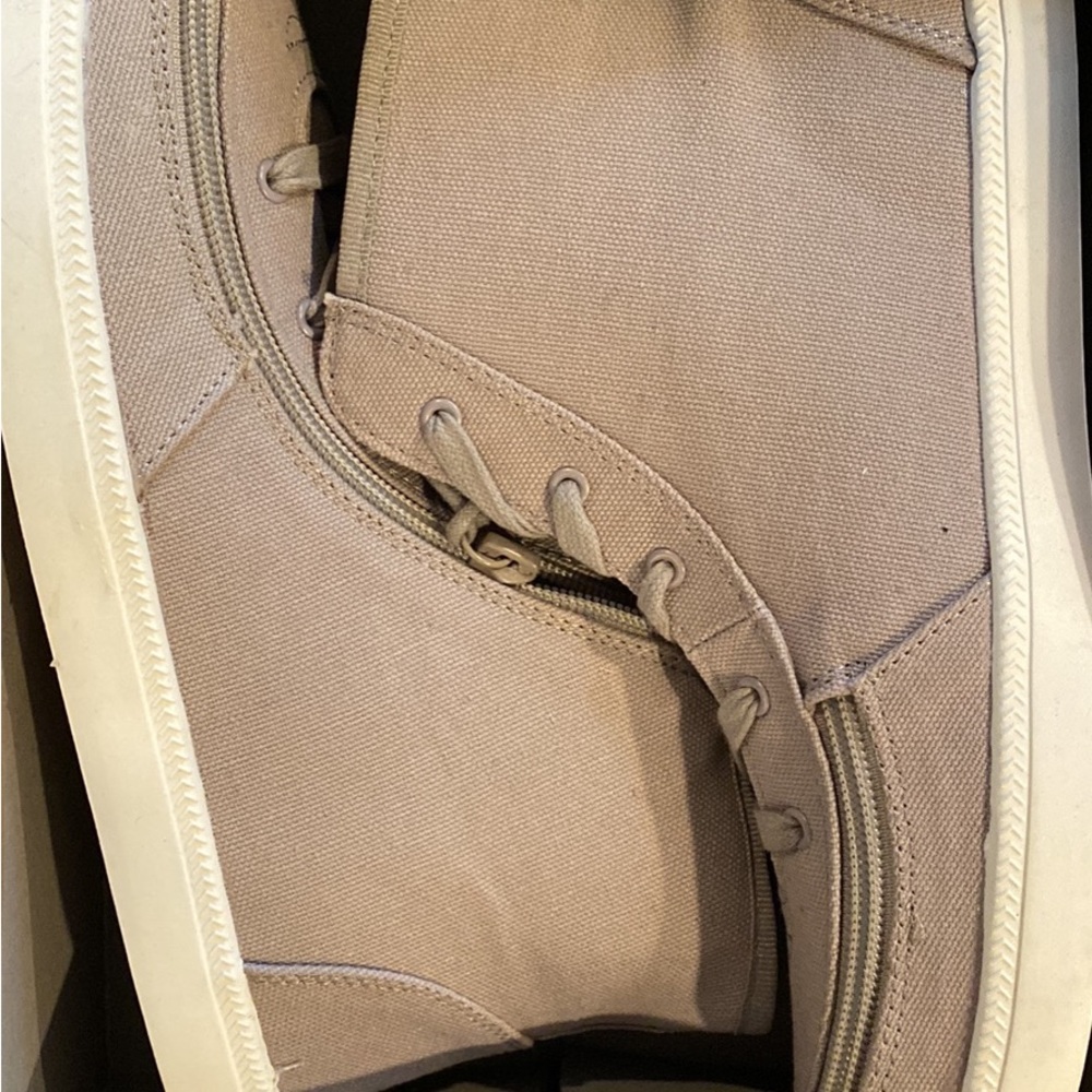 Billy’s Brand New Women’s Size 7 Zip Up Sneakers